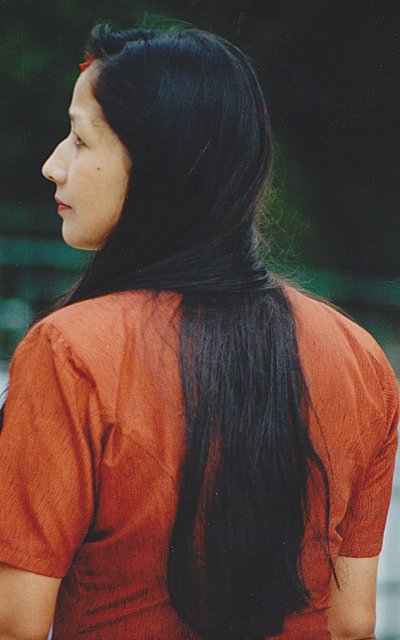 L'argile rhassoul pour les cheveux et le cuir chevelu : le nettoyant naturel marocain